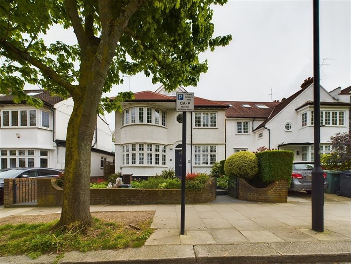 Westbere Road, Cricklewood/West Hampstead, London, NW2 3RU